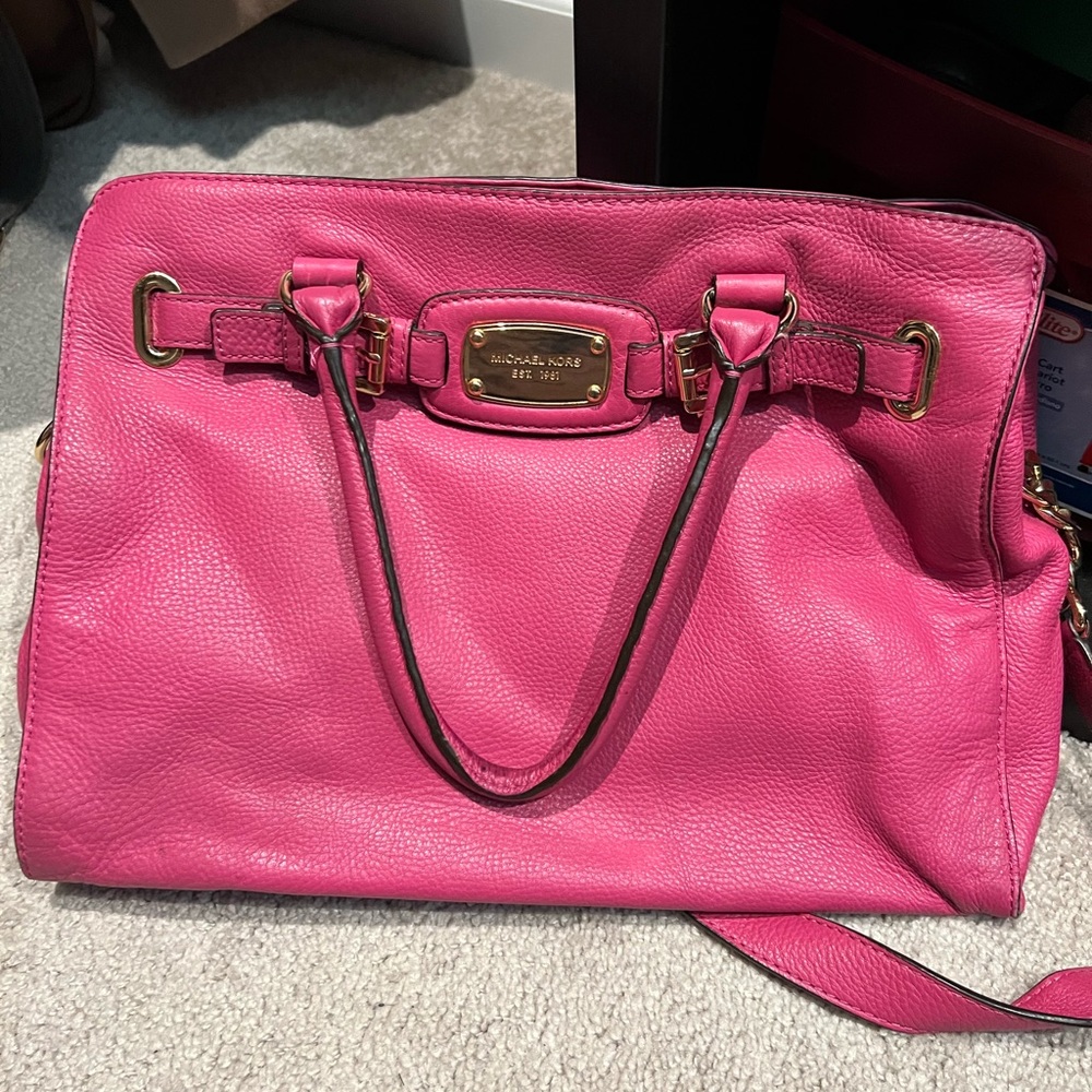 Soft Leather Pink Michael Kors Purse